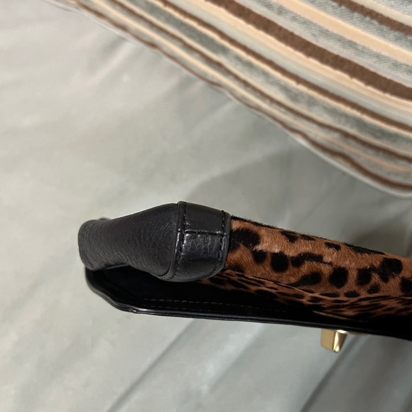 Coach - Picture 8 of 9